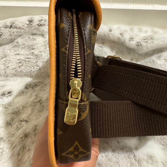 Louis Vuitton Monogram Bosphore Bum Bag Fanny Pack Belt Bag.   P0007 - Picture 7 of 14